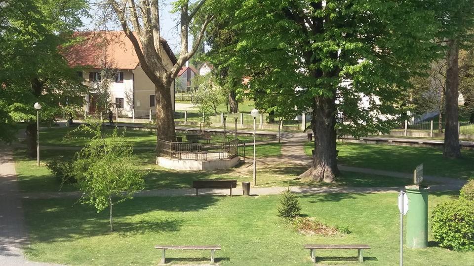 Kod Ribica Panzió Jasenovac Kültér fotó